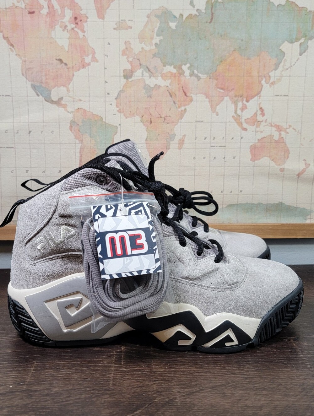 BRAND NEW Fila Retro Mb 'Paloma Gardenia' Grey/ Black Men's Size 11.0